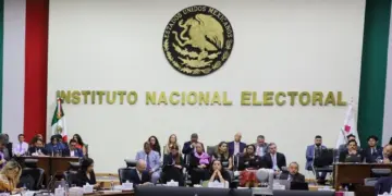 INE advierte riesgos por revisión de candidaturas