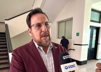 Inminente prohibición de SEP y SET al uso de teléfonos celulares en las escuelas