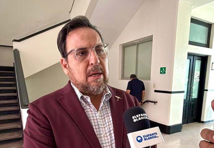 Inminente prohibición de SEP y SET al uso de teléfonos celulares en las escuelas