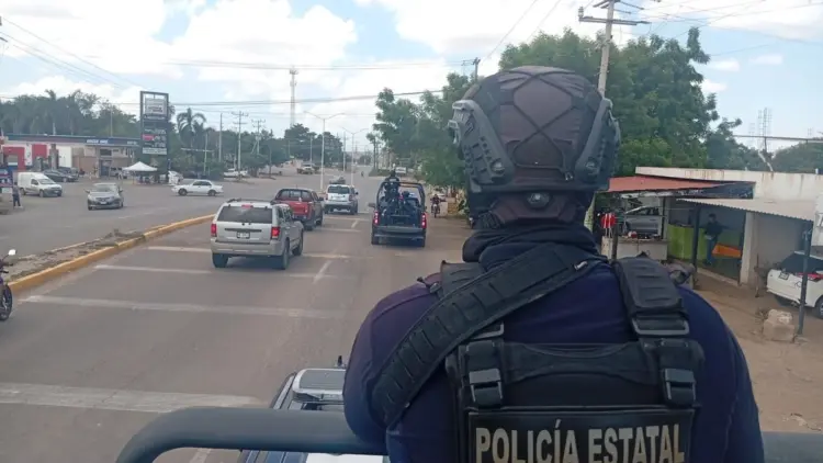 Aseguran casas, vehículos y armas en operativo