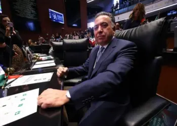 Morena retira a Inzunza de comisión legislativa