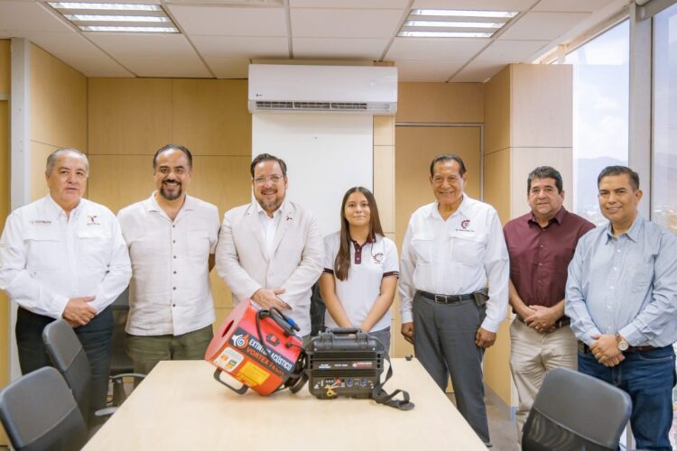 Respalda secretario de Educación a estudiante tamaulipeca que representará a México en Indonesia