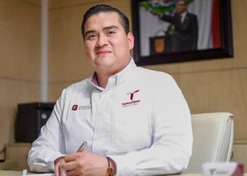 Obtiene SET beneficios laborales para el personal educativo ante el Gobierno Federal