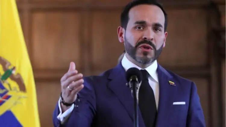Presidente de Colombia se disculpa por acto religioso
