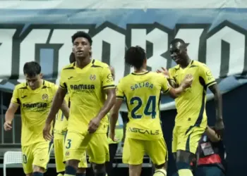 Villarreal remonta al Málaga y sale del descenso