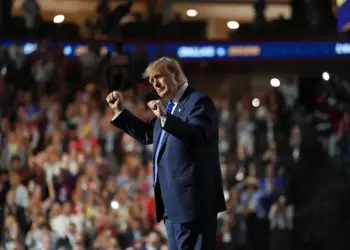 Trump condiciona pago de 5 mil dólares a triunfo republicano