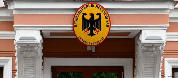 Moscú responde a Alemania y cierra consulado en San Petersburgo