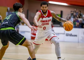 Manresa vence al Joventut 84-78 en intenso derbi