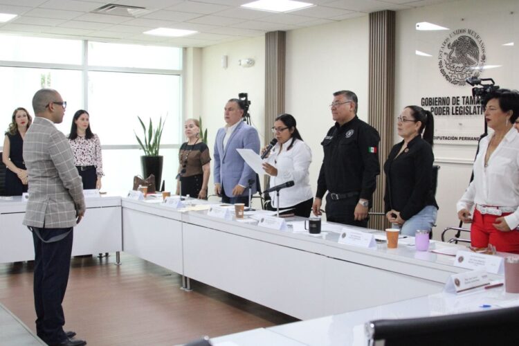 Rinde protesta Domingo Herrera integrante del Consejo Consultivo de la CODHET