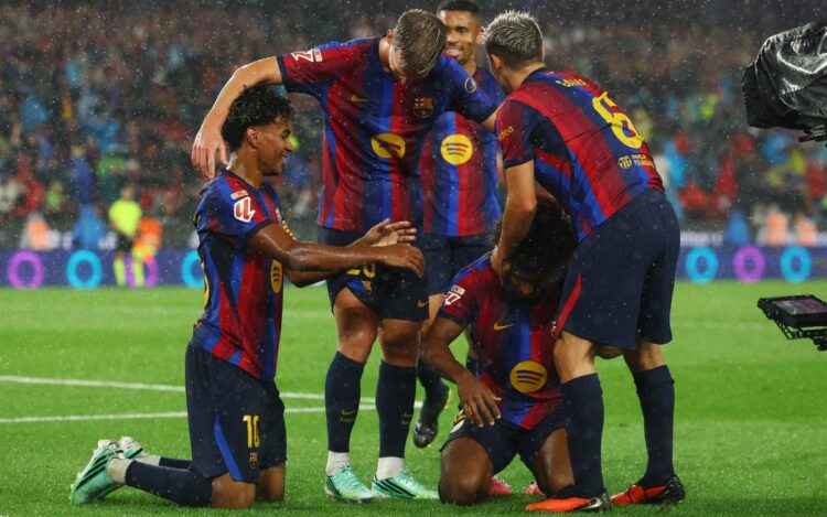 Barcelona arrasa al Racing 7-2 y sigue invicto