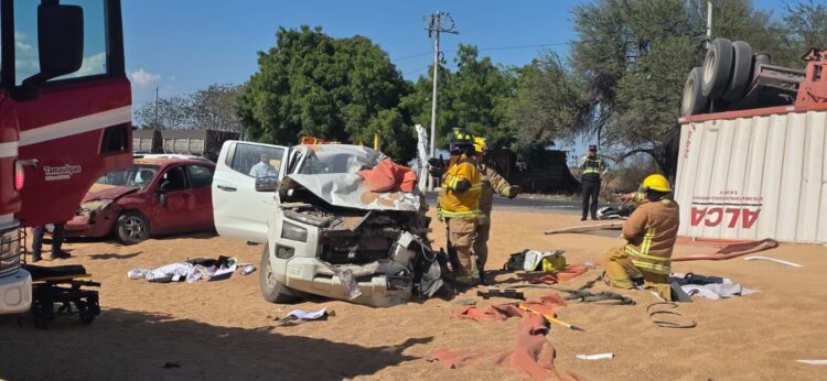 Muere trabajador tras accidente en carretera