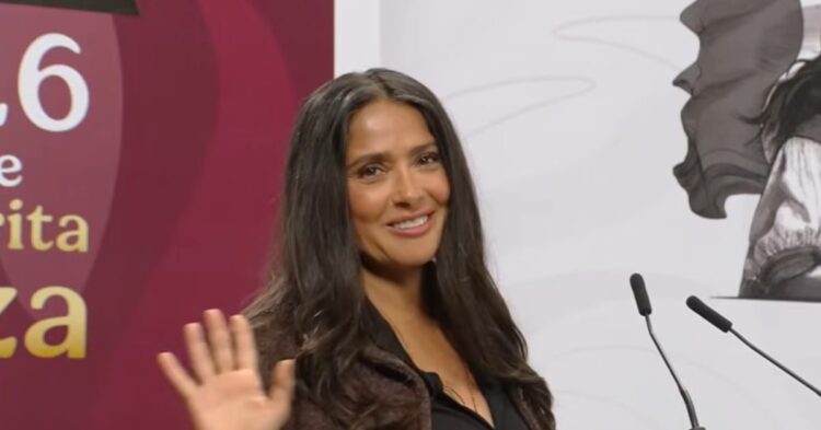 Salma Hayek debuta como directora con "Arena" en Quintana Roo y Veracruz