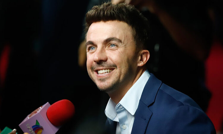 Frankie Muniz revela que su vida se desmoronó en seis semanas