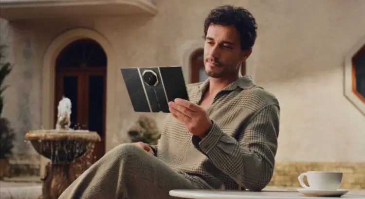 Huawei Mate XT 2: el plegable con triple pliegue y pantalla privada
