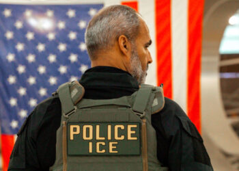Retiro de nominación deja a ICE sin director confirmado