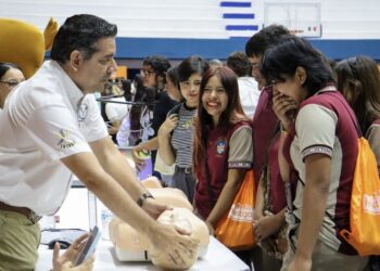 Celebra la UAT en Tampico jornada de divulgación de la ciencia
