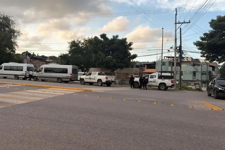 Detienen a mandos policiales en Guerrero