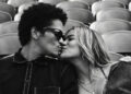 Karol G y Bruno Mars lanzan el videoclip de 'Still'
