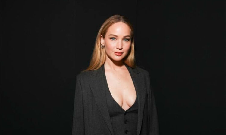 Jennifer Lawrence debuta en Instagram y lanza una advertencia