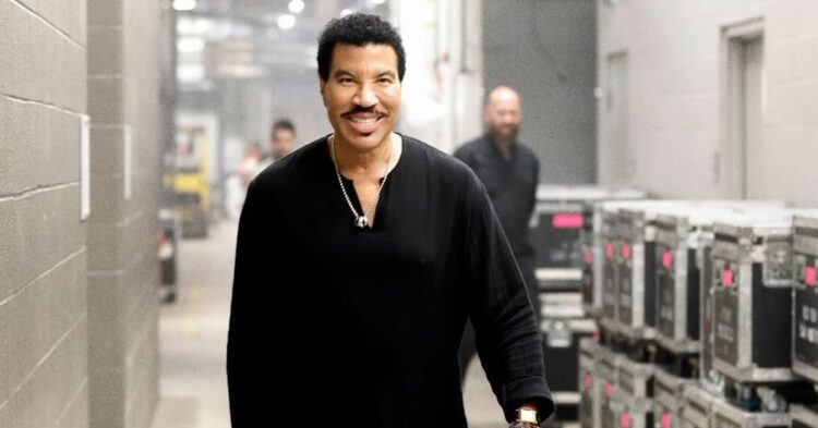 Estado de salud de Lionel Richie tras hospitalización en terapia intensiva
