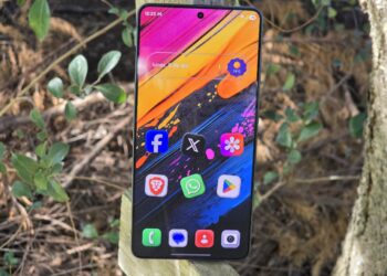 Galaxy S27 Pro y S27 Ultra tendrían pantallas OLED M16