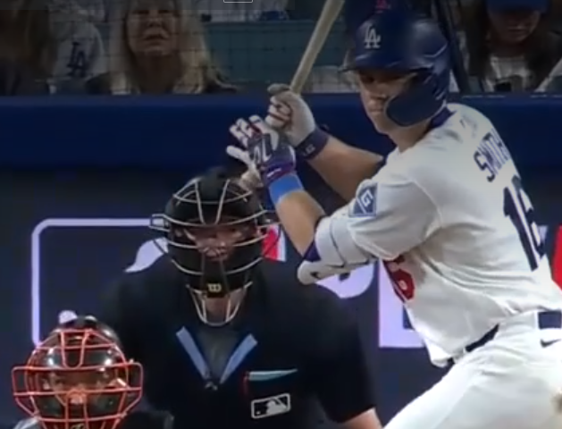 Dodgers aplastan a Giants con cuatro jonrones en la octava