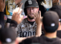 Padres barren a Marlins con gran actuación de Cronenworth