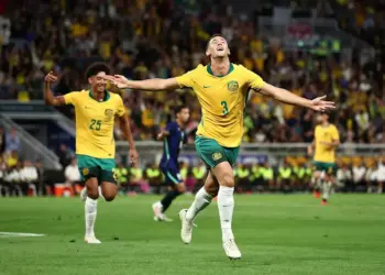 Brasil remonta ante Australia y gana 4-2