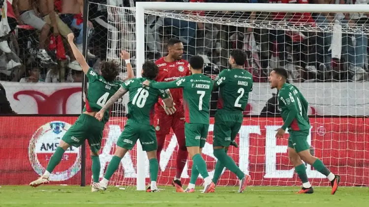 Palmeiras avanza a semifinales tras drama en penales