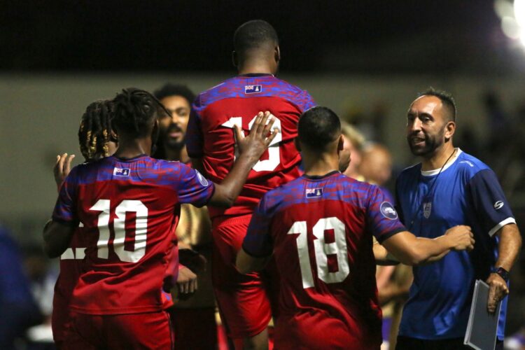 Islas Caimán y Dominica empatan 0-0 en Concacaf