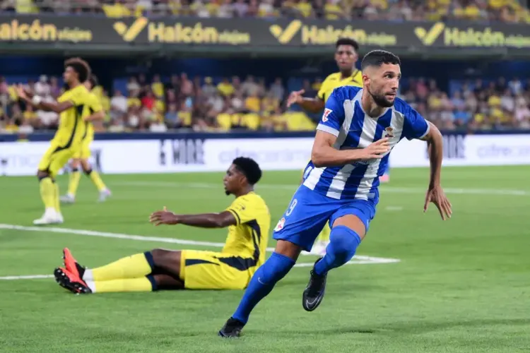 Deportivo sorprende al Villarreal con remontada 3-2
