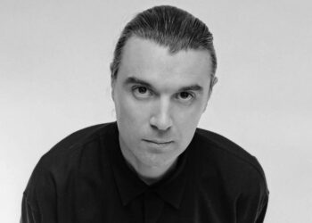 David Byrne deslumbra en el Teatro Metropólitan con su gira