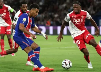 Mónaco remonta al PSG y sigue perfecto en Ligue 1