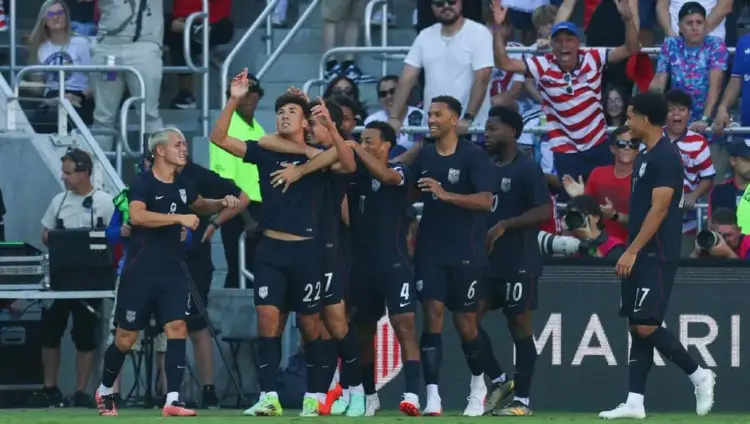 Pochettino inicia nuevo ciclo con triunfo ante Perú