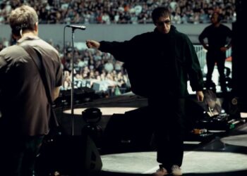 Oasis lanza video que sugiere posible regreso en 2027