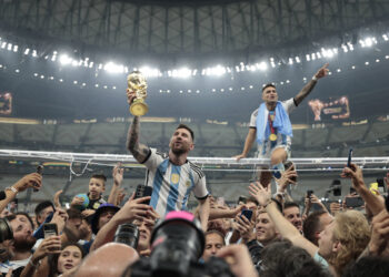 Partidos en Argentina se detendrán por homenaje a Messi