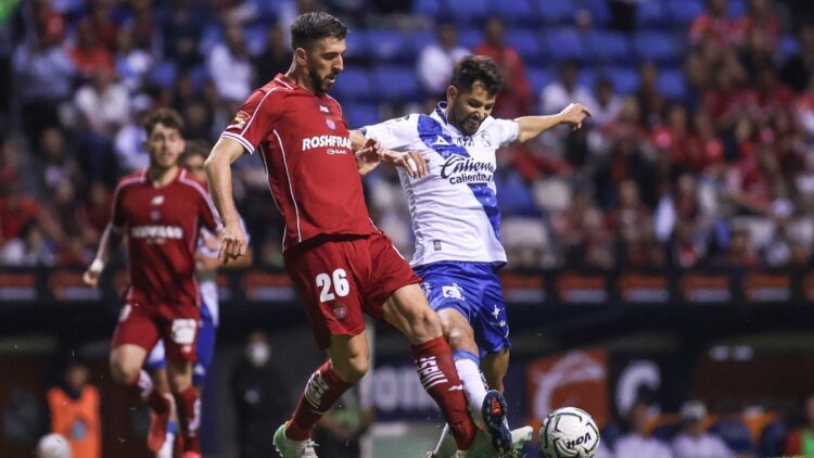 Toluca derrota al Puebla y recupera la cima del Apertura