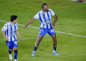 Pachuca reacciona con dos goles y empata ante Xolos