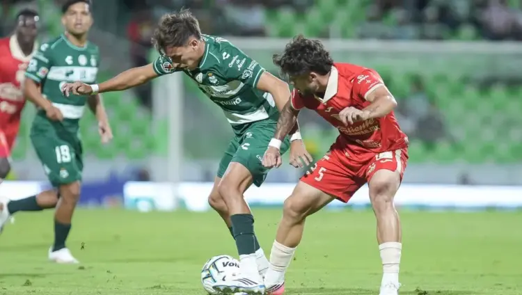 Santos logra su primera victoria ante FC Juárez