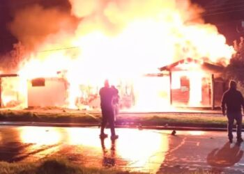 Incendio arrasa hogar de adultos mayores en Chile