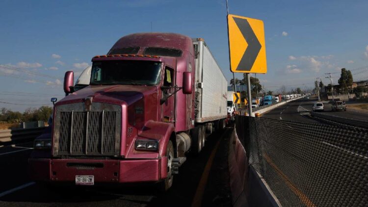 Inicia hoy paro de transportistas, afectará a Tamaulipas