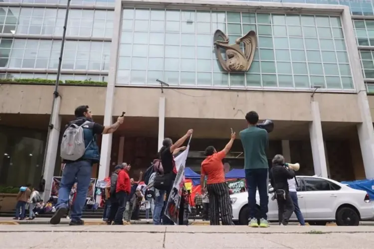 Sindicato del IMSS pide prórroga para evitar huelga