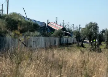Desaparece mexicano tras choque de trenes en España
