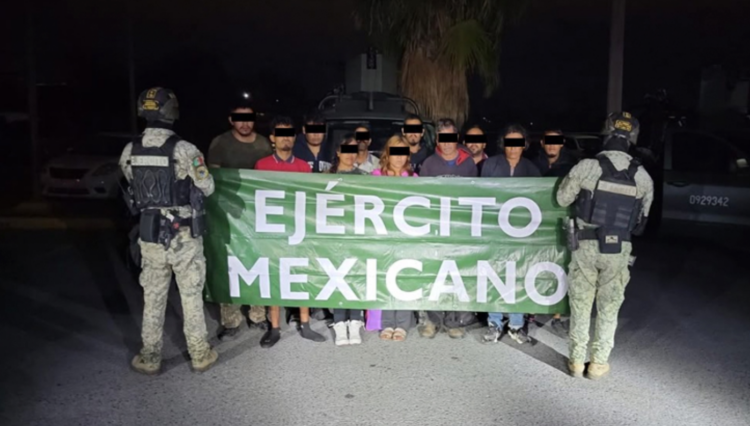 Rescatan a 11 secuestrados en Nuevo Laredo
