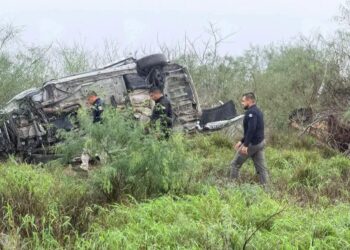 Volcadura de Guardia Estatal deja un muerto