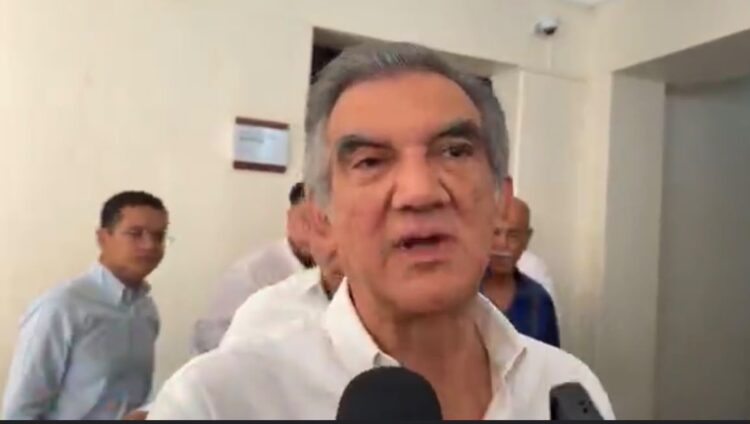 Hasta ahora 2 secretarios notifican aspiraciones políticas; pueden ser más, alienta el gobernador AVA