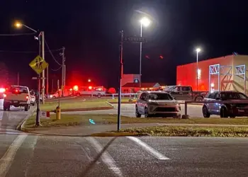 Alarma en Canadá por incendio en una instalación militar