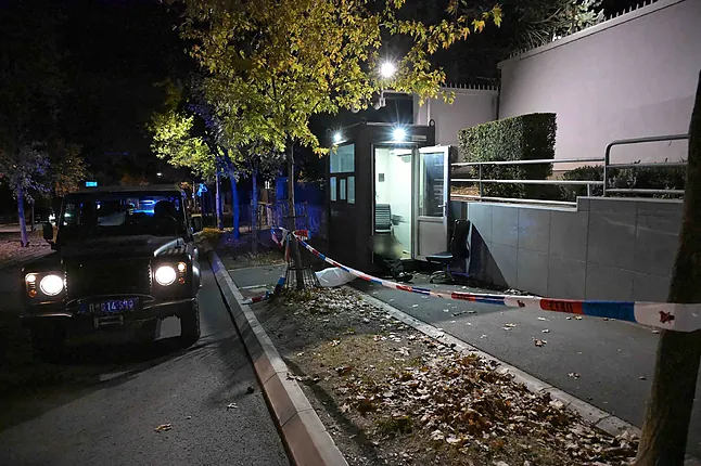 Ataque en embajada de Israel en Belgrado: muere un menor