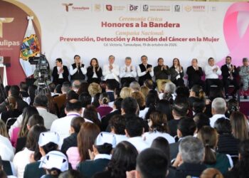 Participa Congreso en acto cívico y campaña de prevención del cáncer en la mujer