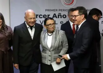Oposición señala a Rosa Icela control del narco